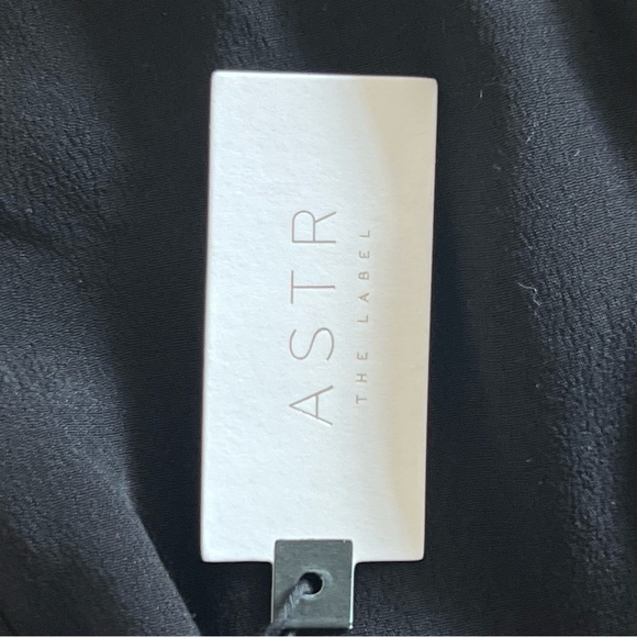 NWT ASTR The Label Black Short Sleeve Sheer Bodysuit Size Small - Picture 11 of 11